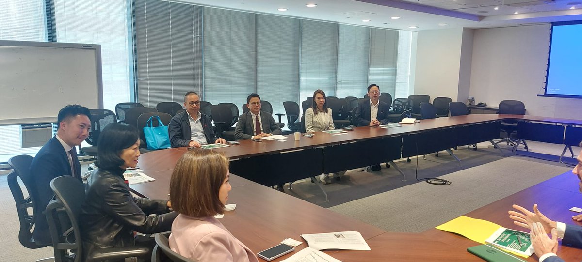 danalauss's tweet photo. Meeting the Hong Kong Tramways management with 
@ReginaIplau, @judychan45, and @dominictsz!  

Ding Ding is definitely a distinct local 🇨🇳🇭🇰Hong Kong hallmark that we need to cherish! https://t.co/6MGdOsj6sR