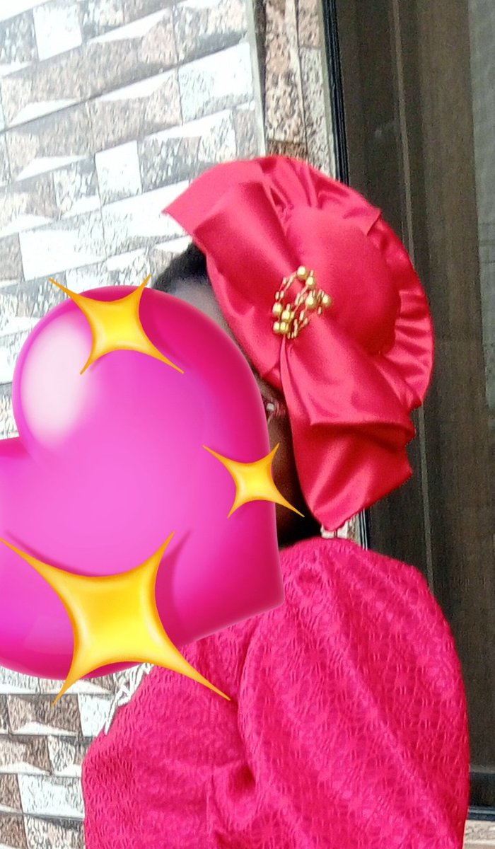 AccessoriesUni1's tweet photo. Beautiful red satin fascinator handcrafted with love by @AccessoriesUni1. DM to place your orders in various colours and sizes.

 #naijamilliners #millinery #accessories_unite #headpieces #hats #fascinators #millinery #milliner #millinersinnigeria https://t.co/fDoVGyGG5C