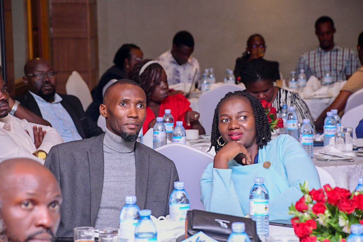 newvisionwire's tweet photo. @VisionGroup @LoTukahirwa @LoTukahirwa: Thank you so much. Our main focus is our customers. As we celebrate 38 years, we couldn't have done this without you. Thank you very much. #VisionUpdates #NVCustomerWeek https://t.co/RMiwQUckkg