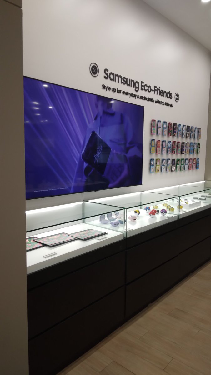 #SLBS #SLBSStudio #StrayKids #SKZOO #SKZ #Youmakestraykidsstay #스트레이키즈 #스키즈 #스키주 #samsung #galaxy #ExpressImpressSLBS #SamsungExperienceStore #SLBSinJakarta