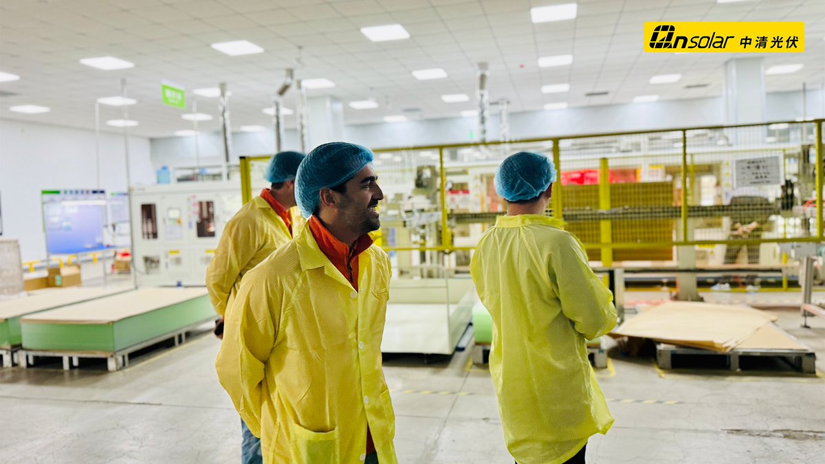 qnsolar's tweet photo. We had the honor of hosting our Brazilian and Japanese customers at one of our manufacturing bases – Xinyi Bases. Choose Qn-SOLAR for quality you can trust, backed by years of industry experience and countless satisfied customers.

#Qnsolar #renewableenergy #Sustainability #pv https://t.co/PW9l30c6M7