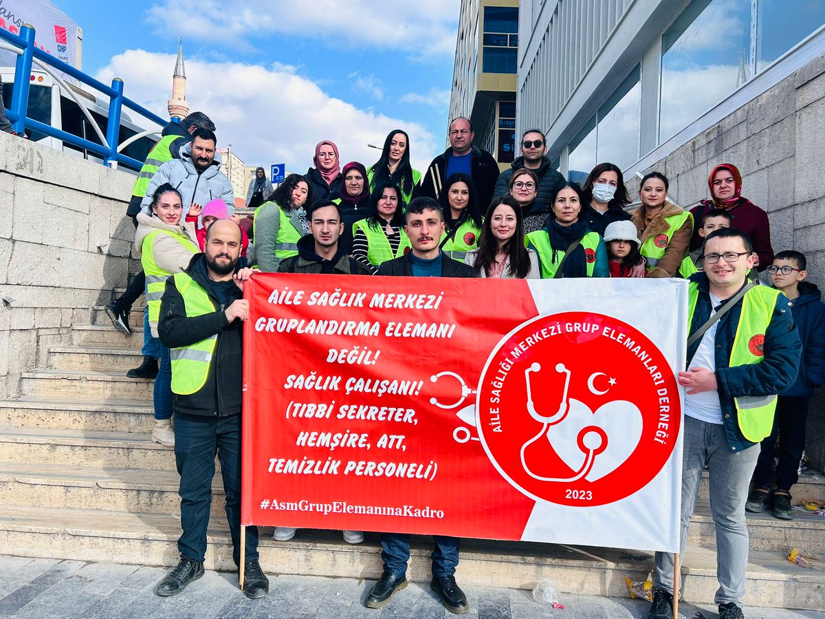 BatuhanYadigar3's tweet photo. @asmgruplandirma @csgbakanligi @HMBakanligi @saglikbakanligi @TBMMresmi İnsanca yaşamak için kadro şart
#asmgrubamüjde https://t.co/KExlO473xY