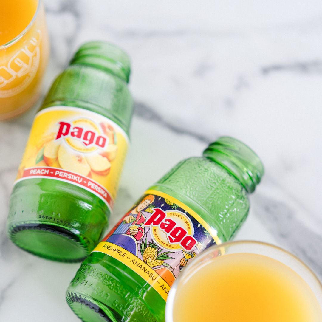 🍑🍍💛 What a treat! But which one would you jump out of bed for this morning? Pago Peach or Pago Pineapple? It's time to vote! #teampeach #teampineapple