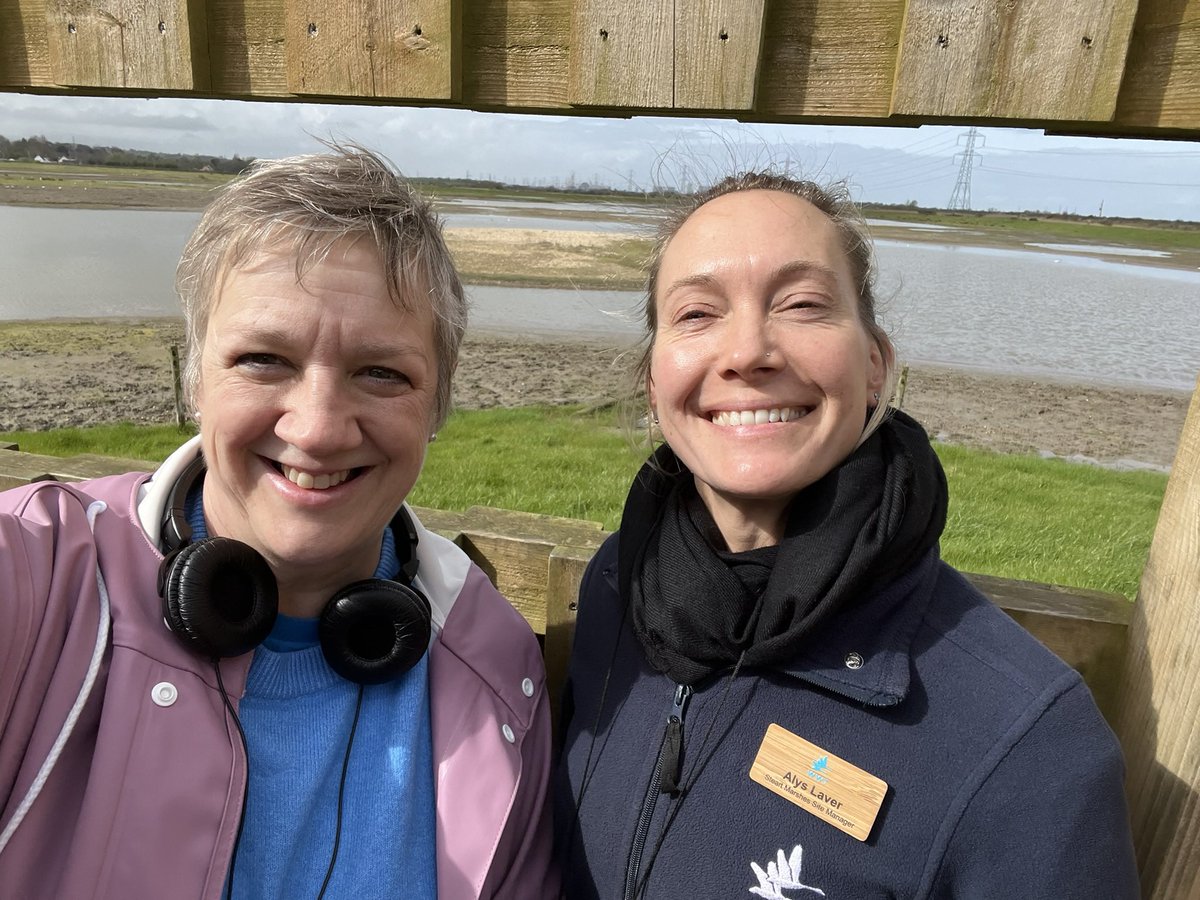 Latest #CountingTheEarth podcast is up from @UK_CEH This time it’s saltmarshes (link in next tweet) and the number is 450. 

I had a fabulous time at Stewart Marshes in Somerset with @WWTworldwide’s Alys Laver - what an amazing place and so important for storing carbon too.