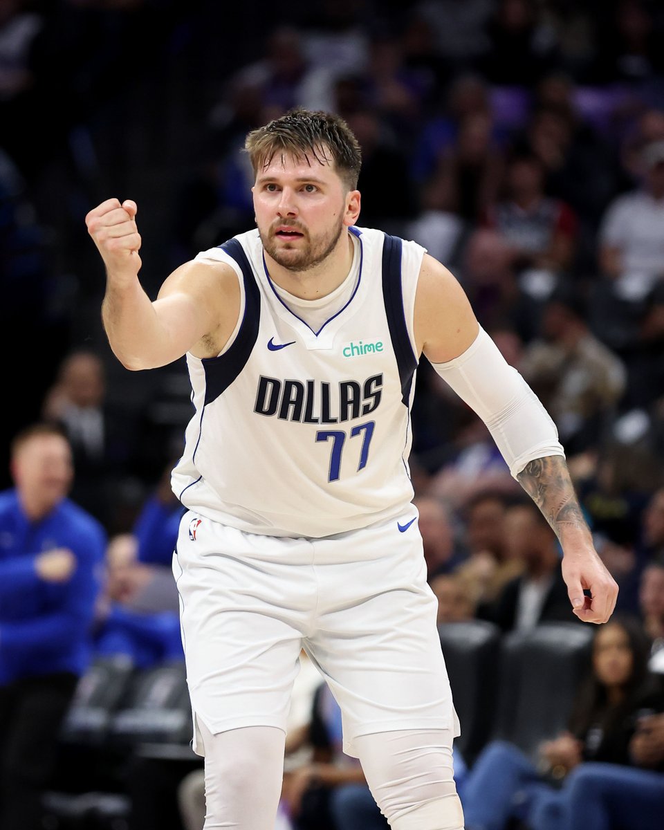 NBAItalia's tweet photo. 15 e 18 quanto fa??? https://t.co/dzRkcFU3Oq