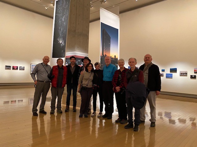 .@nobechiphoto dropped by with renowned photographer Sam Abell and 🇨🇦 & 🇺🇸 students to experience the Yamabiko | Echo 📸 exhibition. Don't miss out on this visual journey celebrating 95 years of 🇨🇦🇯🇵 friendship! #CanadainJapan95