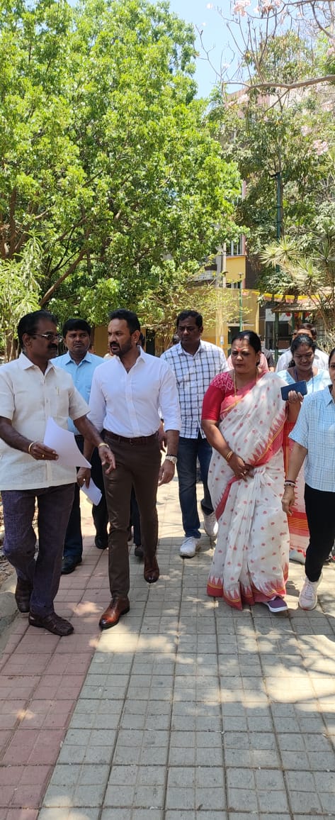 TeamKJGeorge's tweet photo. Under the leadership of Hon’ble #SarvagnaNagarConstituency MLA Shri. @thekjgeorge ji, Implementation Committee Chairman and Chairman of BBMP Works Committee, Shri. #RanaGeorge Ji, conducted a visit to #RajkumarPark in #BanaswadiWard.

#WeWorkForYou #WorkUpdate @KJGeorgeOffice https://t.co/cOqPHLChcu