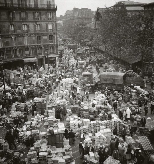 Les Halles. 
1931. Paris