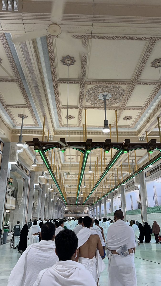 M290F's tweet photo. الحمدلله الذي بلغنا مكه ويسّر لنا عمرتنا اللهُم تقبل منّا 🕋🤍 https://t.co/UaYCTfenZO