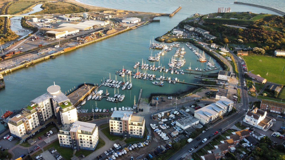 Are you an SME in the Eastbourne and Lewes District and unsure where to start on your #sustainability journey? @UoBCleanGrowth are hosting free workshops in #Newhaven to help you cut your business’s carbon footprint: clean-growth.uk/events/net-zer…