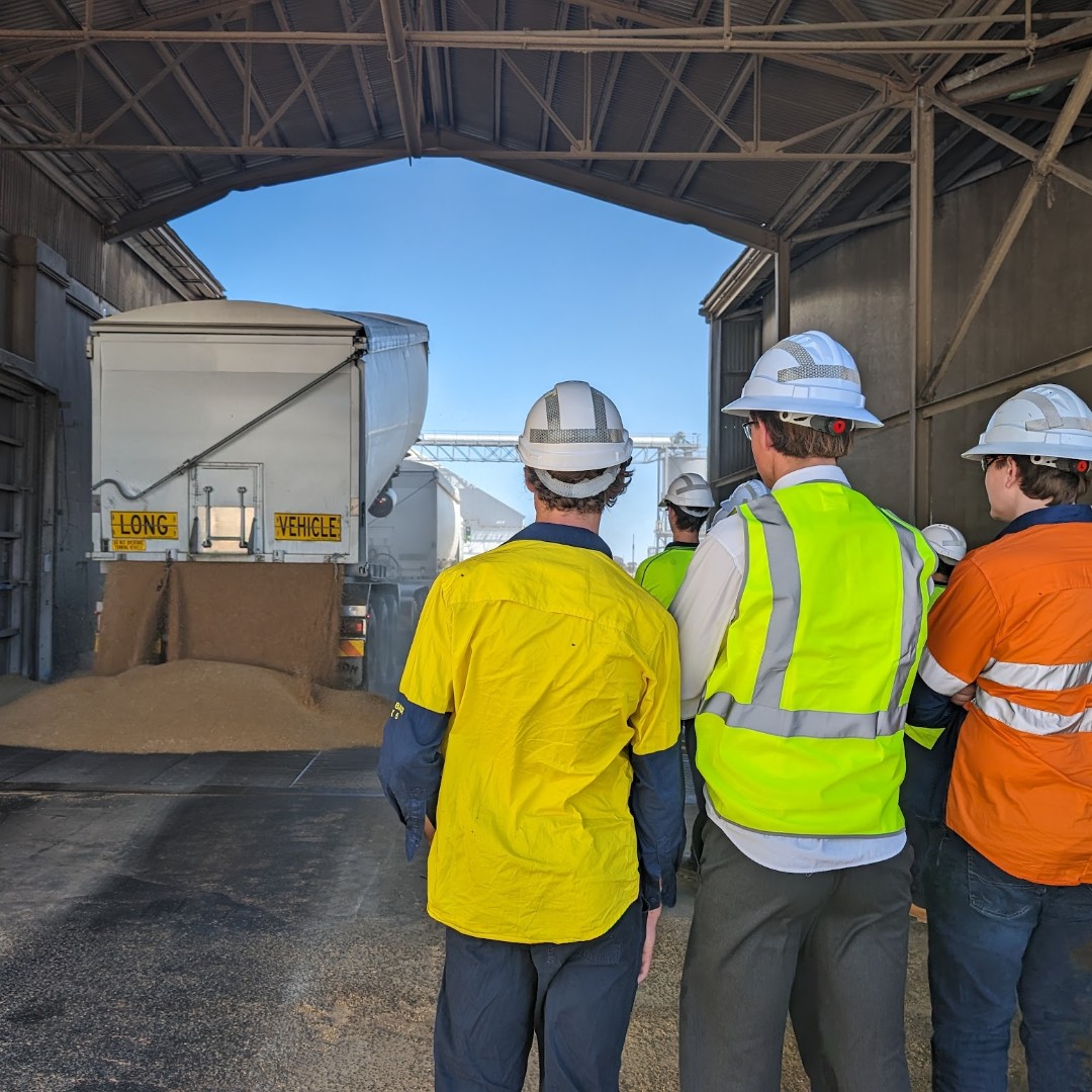 Guildford Grammar School tweet media