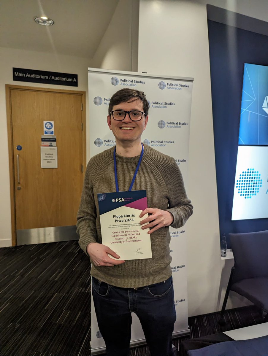 Proud to accept the 2024 @PolStudiesAssoc Pippa Norris Prize for research groups on behalf of @unisouthampton Centre For Behavioural Experimental Action & Research (C-BEAR)! #PSA24 All credit to twitterless Joao Ferreira and @drpspada