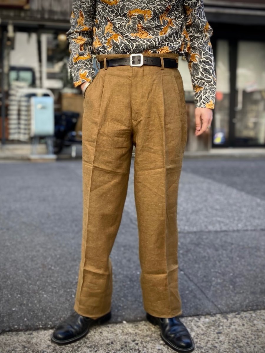 1950s Style Linen Trousers.

レーヨンシャツとの相性抜群です。

・Linen Two Tack Trousers（DP-843）
size：32、34、36

#hawaiianshirts #alohashirts #ハワイアンシャツ #アロハシャツ #リネントラウザーズ #サマーハット #ロッキンジェリービーン #rockinjellybean #アメカジ