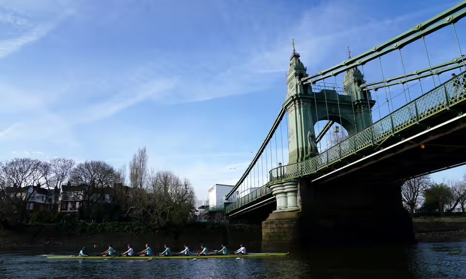 The Thames in London has very likely contained hazardous levels of E. coli since the Boat Race began in 1829. We have only recently started monitoring. Appalling that routine sewage dumping means this is still the case in 2024 💩 theguardian.com/sport/2024/mar…