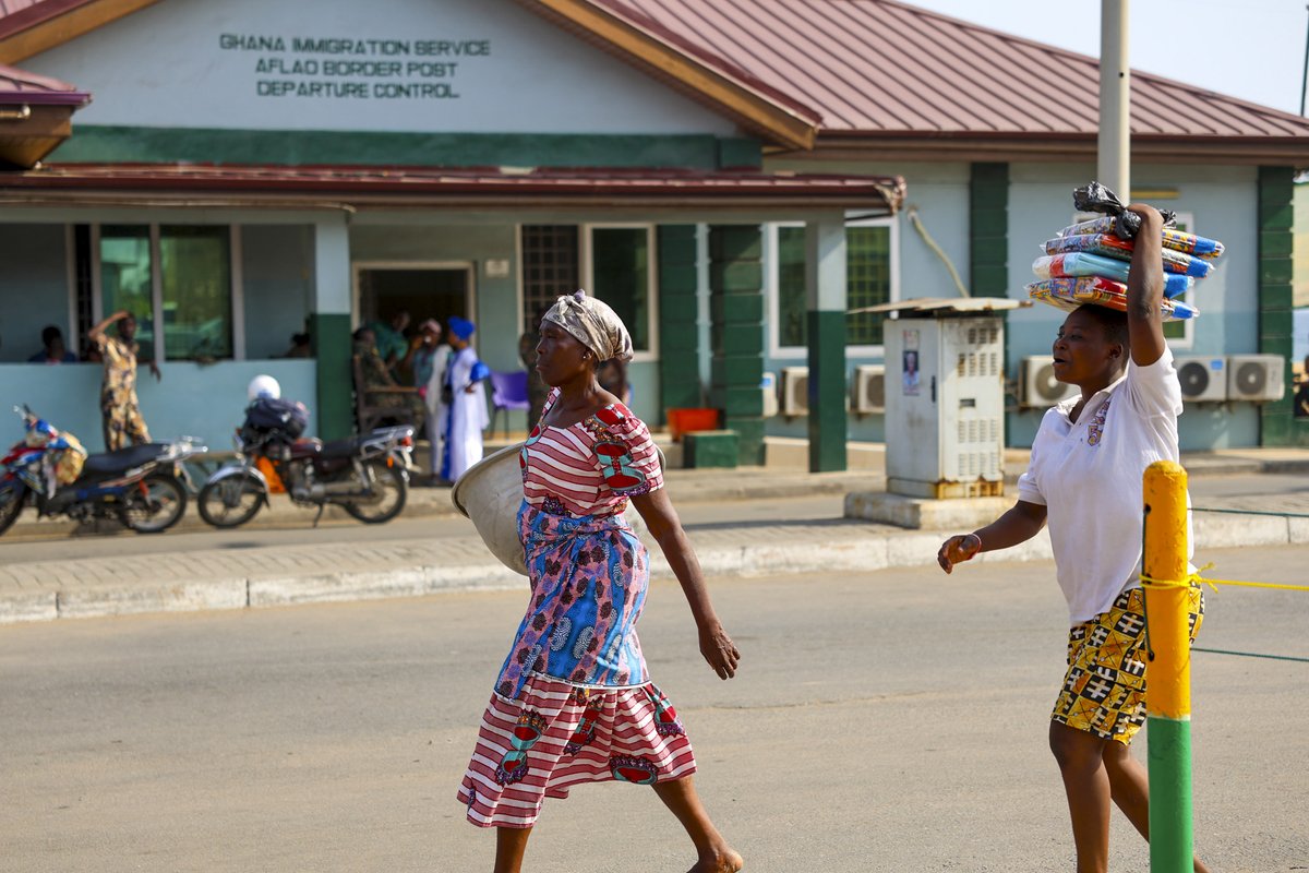 How to #InvestInWomen at the intersection of migration & trade? The @IOMDevFund project 'Empowering Women in Small-Scale Cross-Border Trade between Benin, Ghana & Togo' is making strides through research & empowerment initiatives. Find out more here: bit.ly/3IOTx73