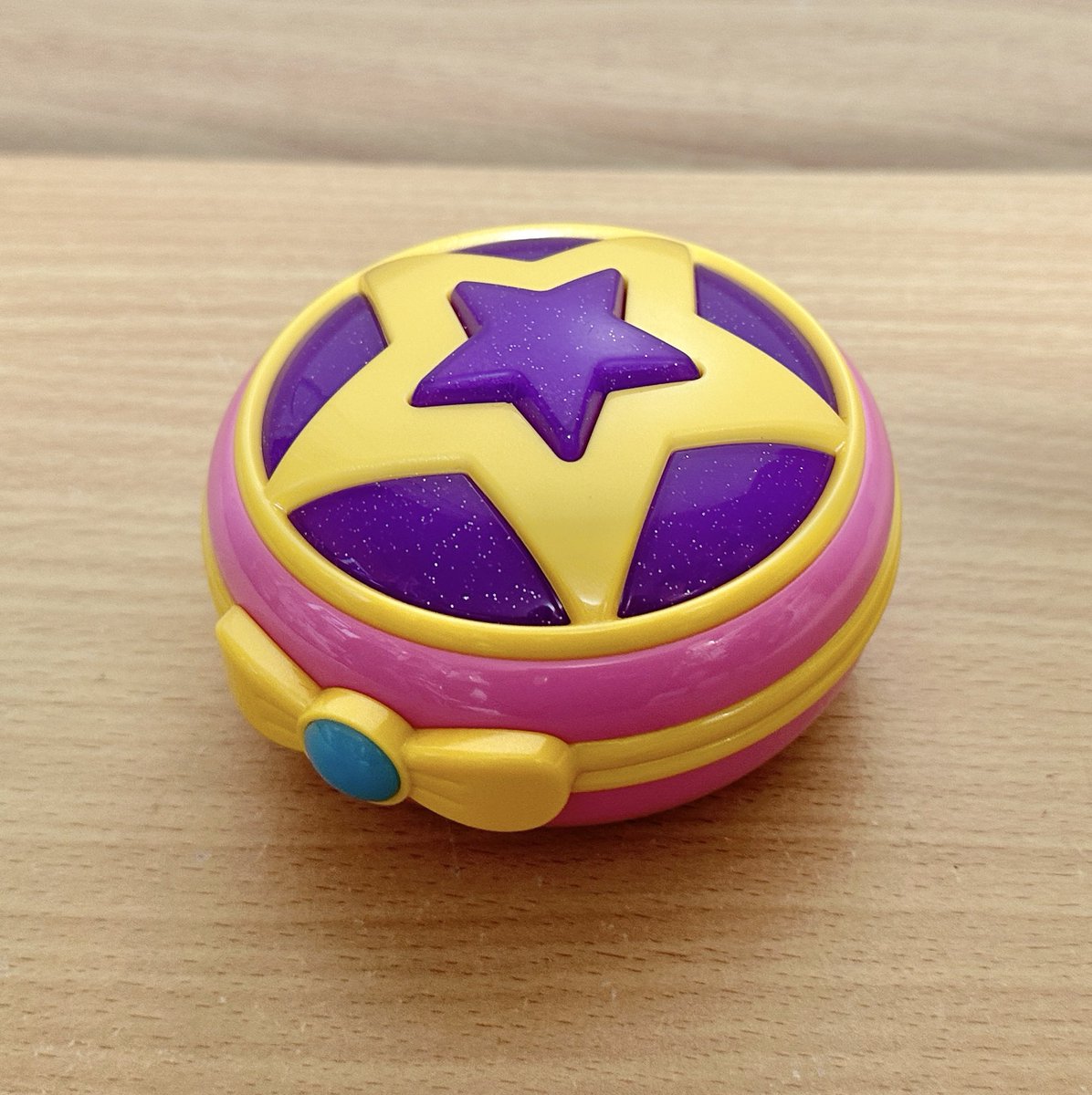 昨日届きました、中韓合作アニメ『#レインボーバブルジェム』の中国版