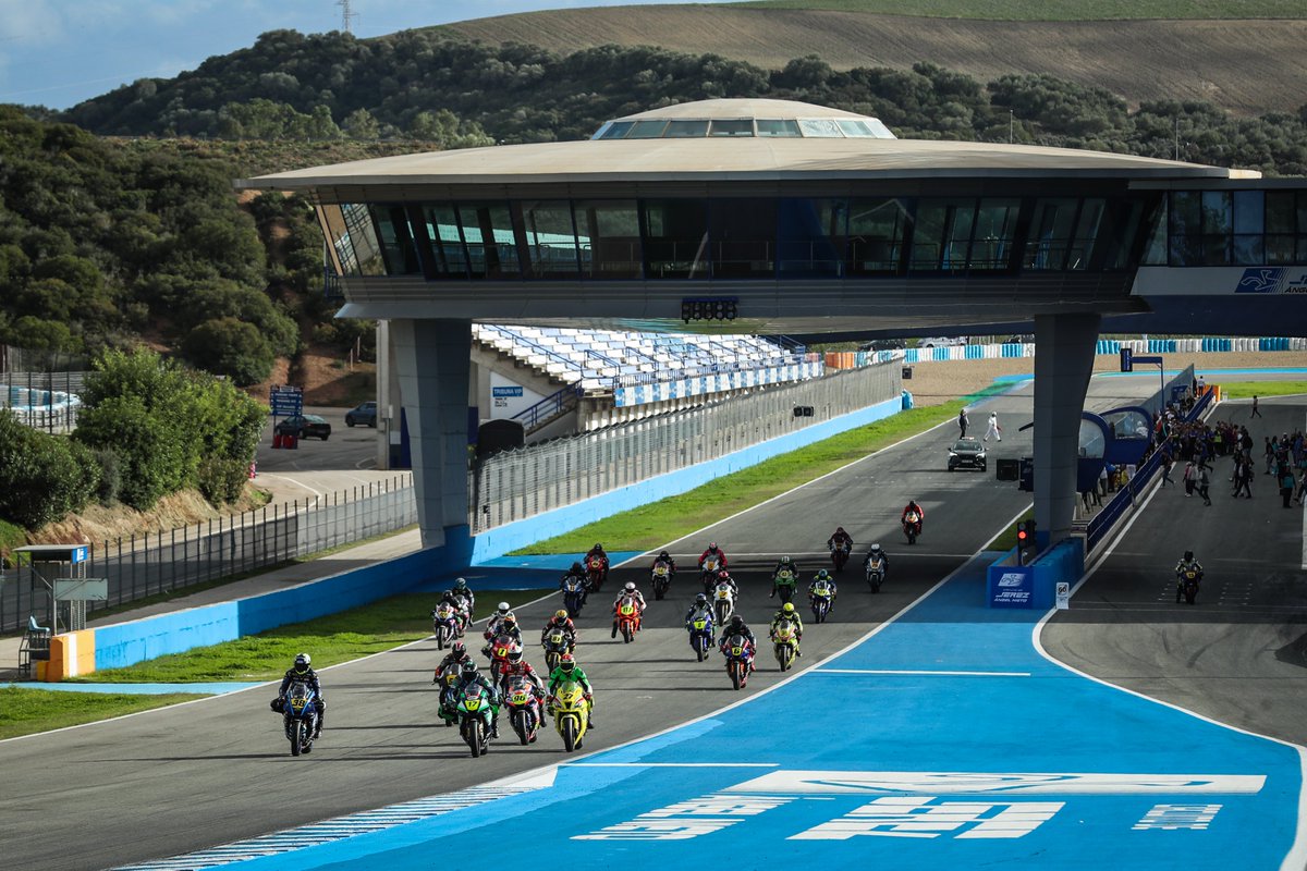 ¡Apúntate a las Yamaha R1 y R6 Cup! prensarfme.com/apuntate-a-las…