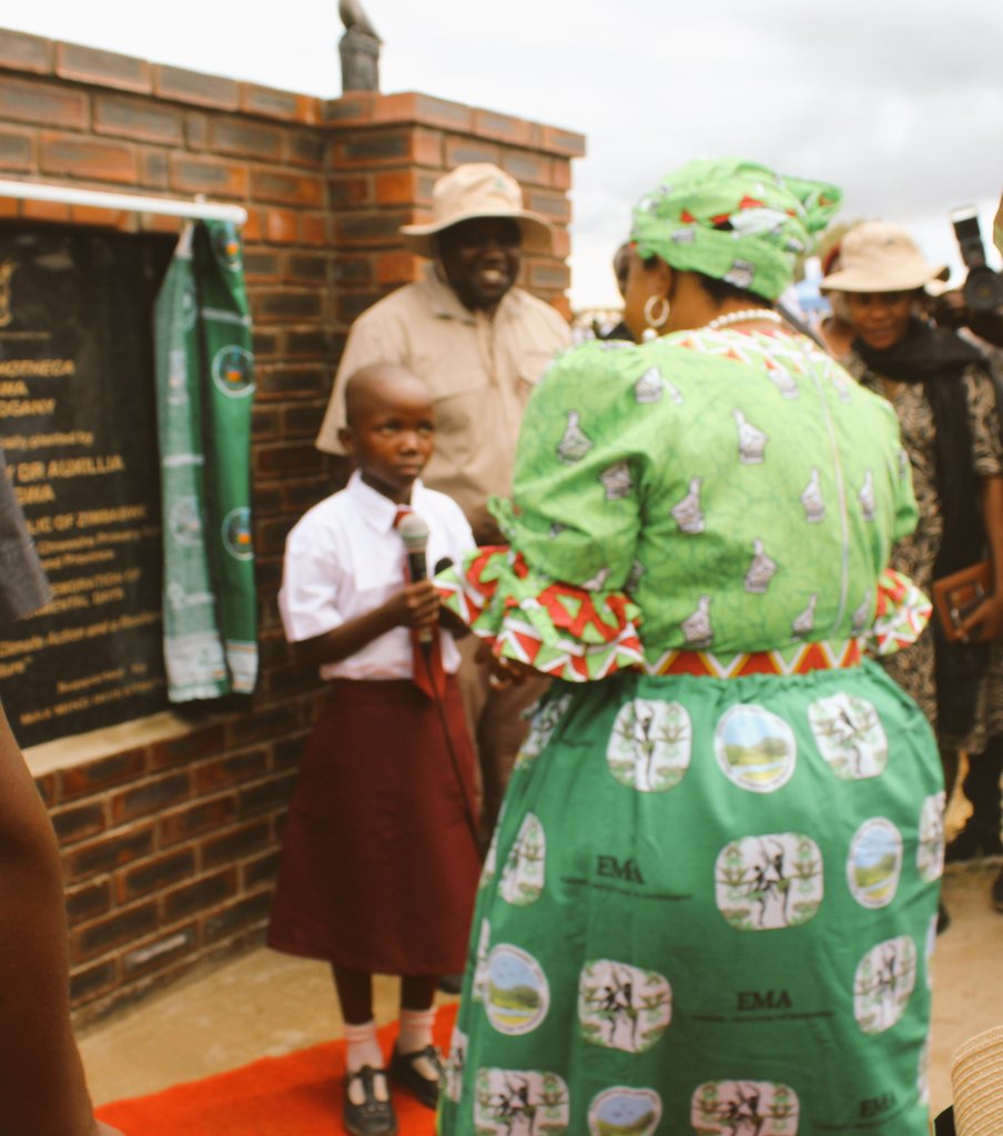 Mopse joins the First Lady, Amai Dr , Auxillia Mnangagwa in celebrating the World Meteorological Day at St Albans Primary School in Buhera District,Manicaland Province. The Deputy Minister for MoPSE Mrs Angeline Gata attended the special occasion.