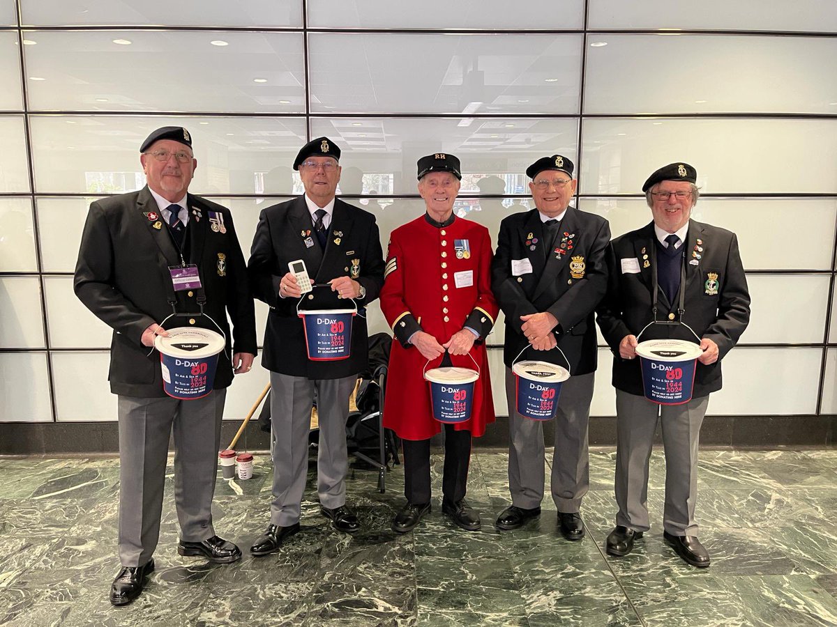 Do look out for our veteran collection team if you are passing through Canary Wharf underground station today. They love a chat and a selfie.