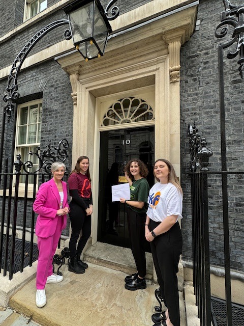 APPG on Vulnerable Groups to Pandemics (@appg_vgp) on Twitter photo On 4th anniversary of UK Covid19 lockdown <a href="/libdemdaisy/">Daisy Cooper MP 🔶</a> for <a href="/APPG_VGP/">APPG on Vulnerable Groups to Pandemics</a> was proud to stand with <a href="/nkf/">National Kidney Foundation</a> <a href="/AnthonyNolan/">Anthony Nolan</a> <a href="/bloodcanceruk/">Blood Cancer UK</a> & 16 charities & <a href="/4gottenlivesuk/">Forgotten Lives Uk</a> delivering a reminder to <a href="/rishisunak/">Rishi Sunak</a> that the immunocompromised continue to face risk & isolation with little support On 4th anniversary of UK Covid19 lockdown <a href="/libdemdaisy/">Daisy Cooper MP 🔶</a> for <a href="/APPG_VGP/">APPG on Vulnerable Groups to Pandemics</a> was proud to stand with <a href="/nkf/">National Kidney Foundation</a> <a href="/AnthonyNolan/">Anthony Nolan</a> <a href="/bloodcanceruk/">Blood Cancer UK</a> & 16 charities & <a href="/4gottenlivesuk/">Forgotten Lives Uk</a> delivering a reminder to <a href="/rishisunak/">Rishi Sunak</a> that the immunocompromised continue to face risk & isolation with little support