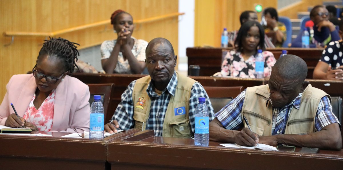 AGCOM_Project's tweet photo. AGCOM 2 Program sensitization meeting continues at the BICC in Lilongwe.  this morning we have Agribusiness officers, Irrigation officers, Crops officers, Livestock officers, Land Resources Conservation officers from all the districts and AEDCs from all EPAs in the central. https://t.co/6ZKMk53eln