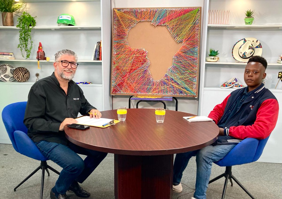 Raizcorp CEO Allon Raiz mentors Grade 11 student Marc Kolonji on content creation. He also offers seven top tips for young entrepreneurs.  Find out more this Friday at 18:30 on #TheBigSmallBusinessShow #Businessdaytv #DStv412 #SME @MTNBusinessZA