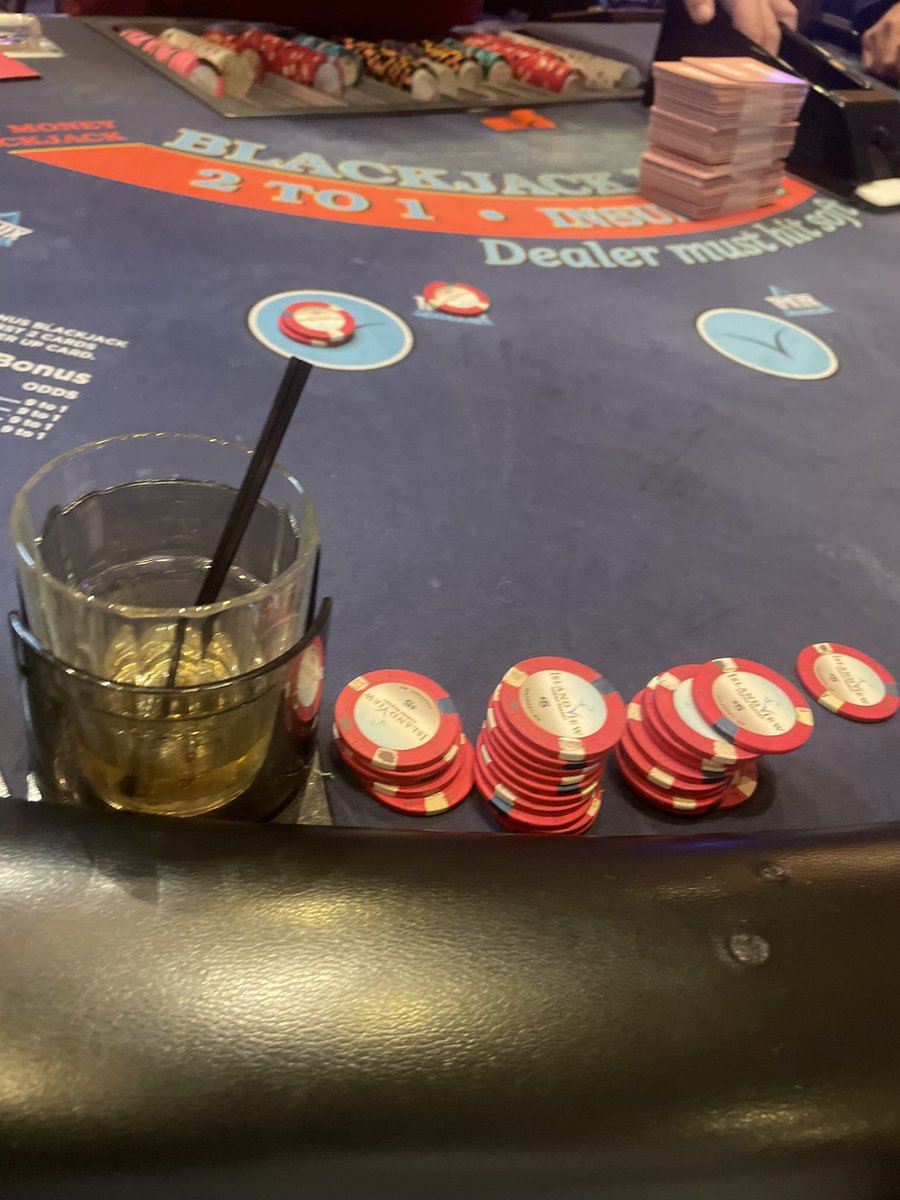 BagChaserStackz's tweet image. Casino life 🎲 🃏 🎰