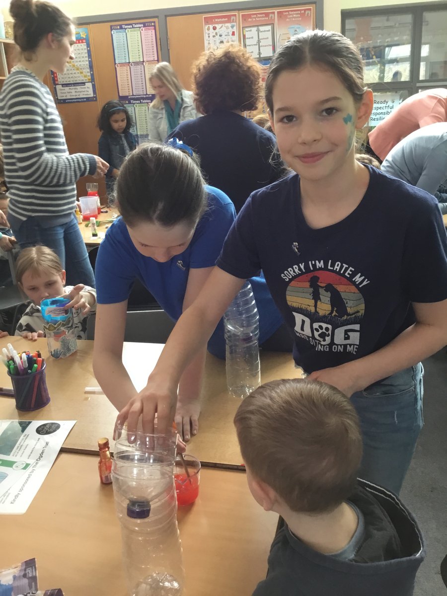 Norfolk families deep dive the sea for the Big C Aldborough Primary School turns parents and children into scientists and raises cash for charity publicityworks.biz/2024/03/norfol… @NorfolkBigC #charity #education #familylearningday #oceanfriendly #Norfolk