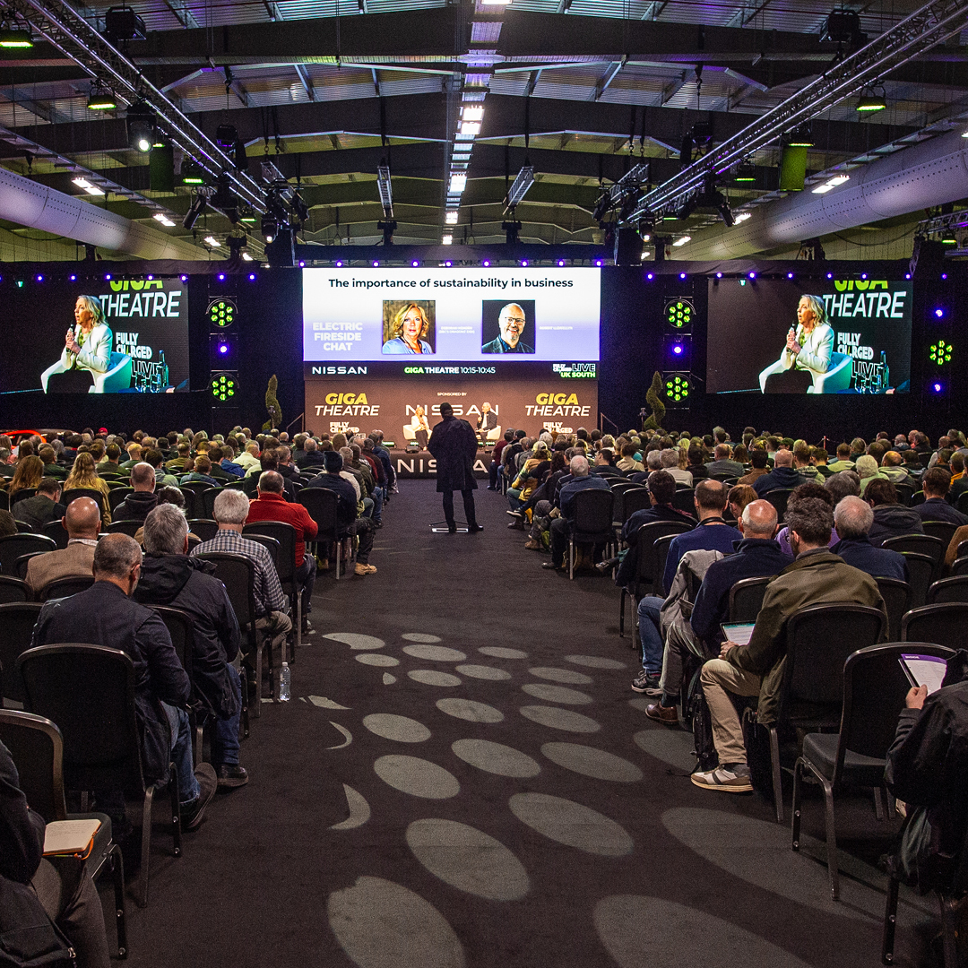 ⚡Everything Electric London is just one day away⚡ Get there early for the opening Electric Fireside Chat with Robert Llewellyn, Founder of @FullyChargedShw & Ricky Roy from @TwoBitDaVinci 🎫Use the code ZAPMAP to get 20% off tickets Buy tickets here 👇 bit.ly/4adSuJp