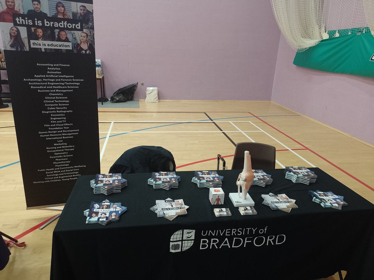 Today myself and Tayah are at Corpus Christi Catholic college for a full day careers fair! Excited for chats with all year groups on behalf of @UniBradOutreach