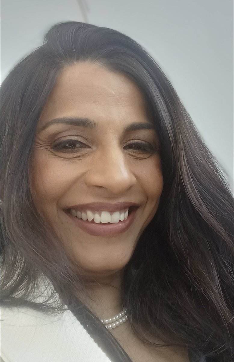 University of Toronto Scarborough (@utsc) on Twitter photo Congratulations to <a href="/phanira/">Dr. Phani Radhakrishnan PhD</a> (Phani Radhakrishnan ), associate professor in the <a href="/utscmgmt/">U of T Scarborough Management</a>, who has earned the #UofT Global Educator Award for 2024 in recognition of her partnership-driven approach spanning global classrooms.
bit.ly/43CXl4W
#UofT #UTSC Congratulations to <a href="/phanira/">Dr. Phani Radhakrishnan PhD</a> (Phani Radhakrishnan ), associate professor in the <a href="/utscmgmt/">U of T Scarborough Management</a>, who has earned the #UofT Global Educator Award for 2024 in recognition of her partnership-driven approach spanning global classrooms.
bit.ly/43CXl4W
#UofT #UTSC
