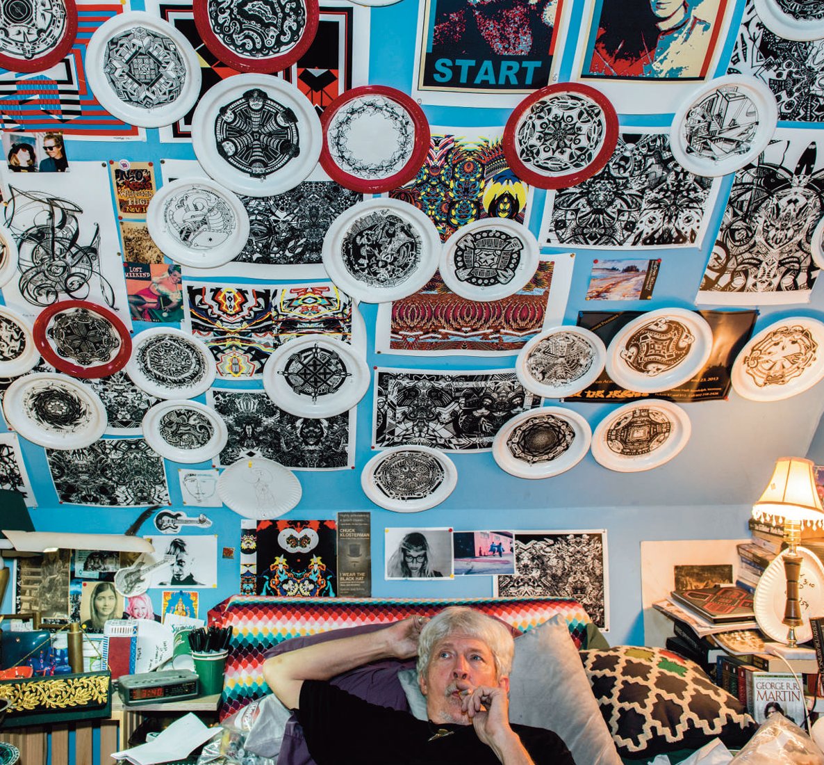 RawVisionMag's tweet photo. Step into the captivating world of American art environments through the lens of Raw Vision's house photographer, Ted Degener.
Image: Rick Skogsberg
https://t.co/jLFM3UiKyO
#outsiderart #rawvision #rawvisionmagazine #artenvironment #teddegener #selftaughtart #visionaryart https://t.co/2A9NhwJO8g