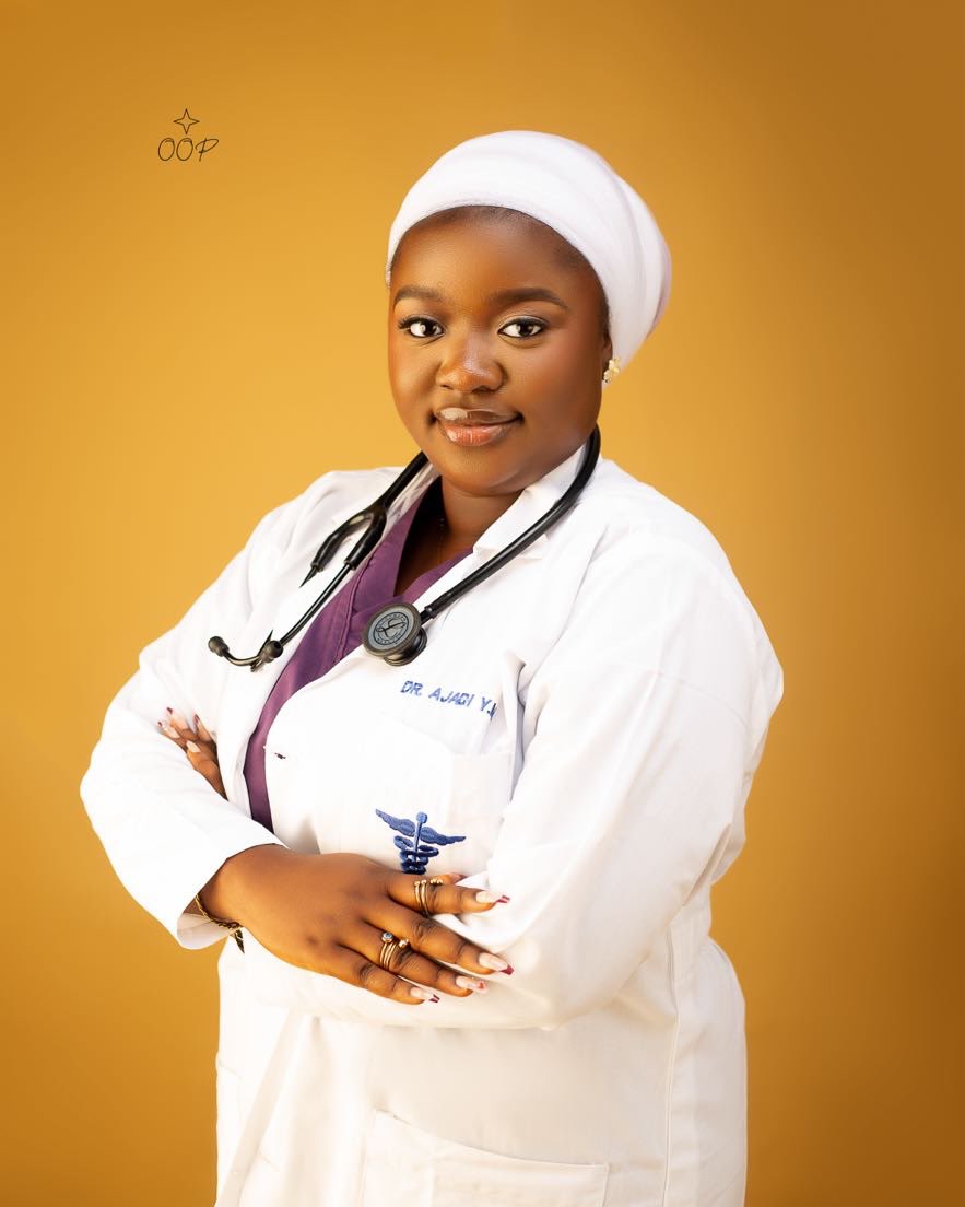 __theshalewa's tweet photo. Reintroducing Dr Ajadi Y.M (MB;BS IKEJA) 🤭❤️ https://t.co/lkYOqWUuSn