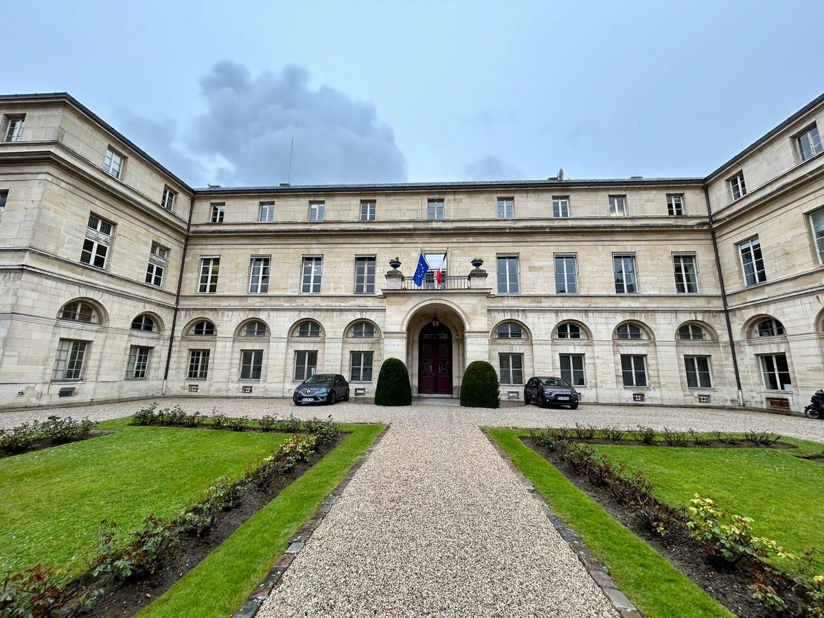 🎓🏋️‍♂️ L'<a href="/UNIONs_c/">UNION des ENTREPRISES Sport & Cycle</a> s'engage pour l'avenir des formations STAPS lors d'une conférence au <a href="/sup_recherche/">Ministère Enseignement supérieur/Recherche/Espace</a>.

🌟 Près de 14 000 étudiants sont formés chaque année, avec une évolution constante pour s'adapter au marché de l'emploi.

Merci à la <a href="/C3dStaps/">C3D STAPS</a> d'avoir convier l'<a href="/UNIONs_c/">UNION des ENTREPRISES Sport & Cycle</a> !🤝