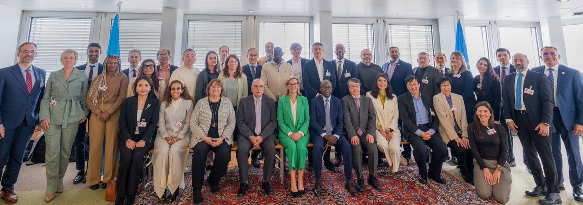 Spirits are high after the #AIAB’s Geneva meetings on #AIGovernance earlier this month🌐 Thanks to @ilo @ITU @UNHumanRights @UNIDIR @WHO @WIPO @wto for sharing key perspectives 🙏 This moment at ITU represents one of the many productive engagements✨ #GlobalDigitalCompact