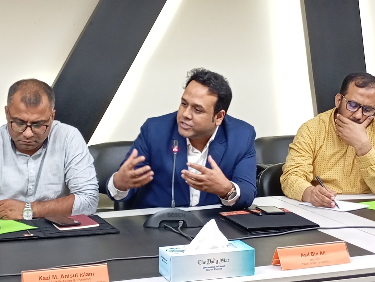 MRDIbd's tweet photo. University teachers from journalism departments across 10 public and private universities came together today for a discussion on "Future Search Workshop: Fact-Checking for Journalism Students”. This initiative is under the project with Internews. https://t.co/L1KEl4SE6y