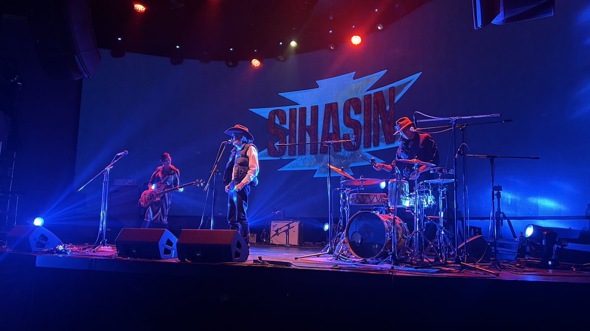 USAmusicabroad's tweet photo. Excited to share photos of Sihasin's tour in China. They shared their music, visited some amazing places and experienced Chinese culture firsthand. Here are the highlights from Beijing! #cultureatstate #exchangeourworld

@USA_China_Talk @USAmbChina @Sihasin_music @USAmusicabroad https://t.co/UrdgATcoOa