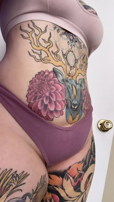 Slowly but surely losing the belly :3 (EAT THE KIWI BTW) https://t.co/OgcAJ0PD2g<a href="/tag/newprofilepic"class="tags"><span>#newprofilepic</span></a>