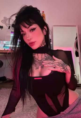 Watch nordlys's leaked NSFW photo on TwXstars