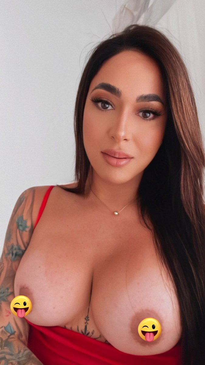 Valentinevips's tweet photo. 😌 🔥busty naughty     
#ninfeta #tetas #gostosas                @putariaa_24hrs @sexsotranzandop @Tetudas_Hot @Shemalefansexy https://t.co/VeuCPZlYF2