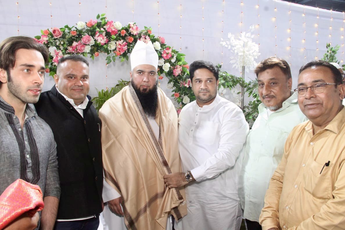 Attended 21st URS of Shaheed-E-Rahe Madina Sayyed Anwar Ashraf (Musanna Miyan) & Greeted Hazrat Moin Miya At Sunni Masjid-E-Bilal, #Mumbai @ShelarAshish ji @BJP4Mumbai