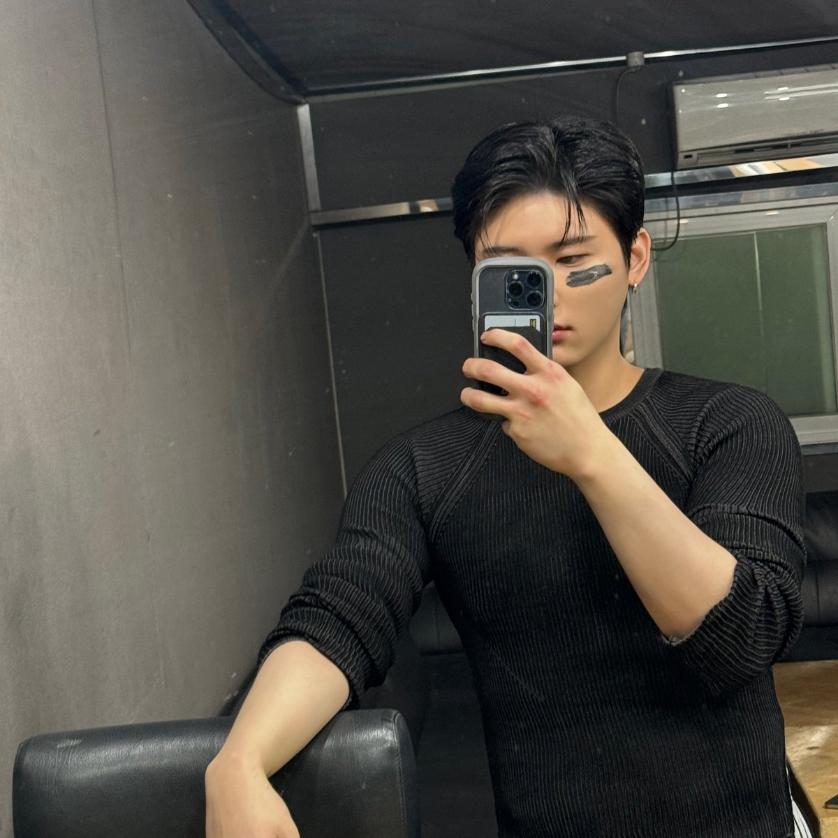 우묘 
#우빈