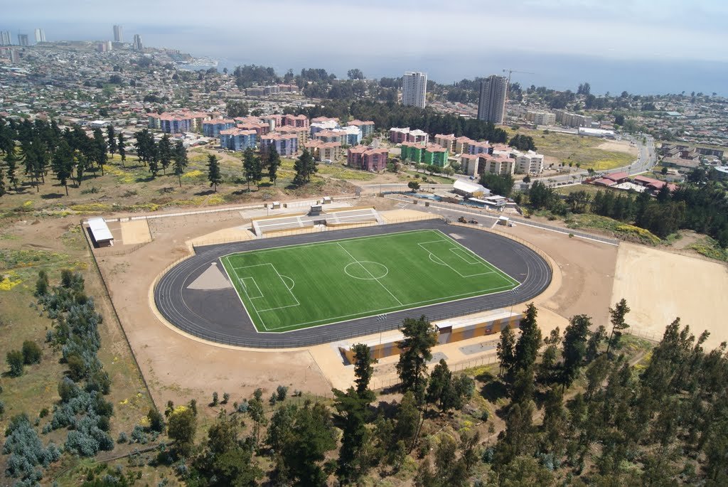 planetaoncefem's tweet photo. #DatoP11 A propósito del estadio M. Atlético de Concón, Everton y Colo-Colo ya se han enfrentado allí por Torneo Nacional femenino. 

📌La 1️⃣ vez el 19/06/2012 por la final ida del AP2012: EVE 0-5 CC, con dobletes ⚽️de @EstefiBanini_10, @mikuascn y uno de @LoliVillamayor. 

🧵⤵️ https://t.co/DISmLmHywf