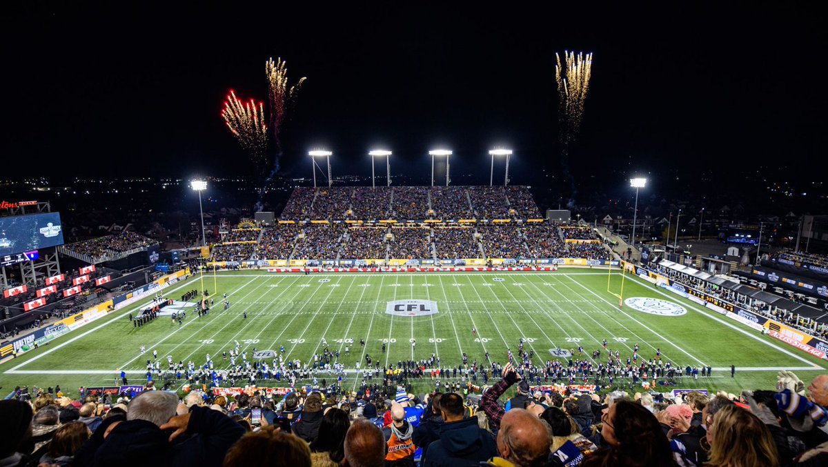 hamiltonchamber's tweet photo. The 110th Grey Cup Game &amp; 2023 Grey Cup Festival will be recognized with a special 'Tourism Champion of the Year' honour at the 40th Annual Outstanding Business Achievement Awards on April 10th. 

ℹ️ https://t.co/mhOsUMpmCV
🎟️ Limited tickets remain: https://t.co/G7Cwwnjthm https://t.co/b1kxBGtFNR