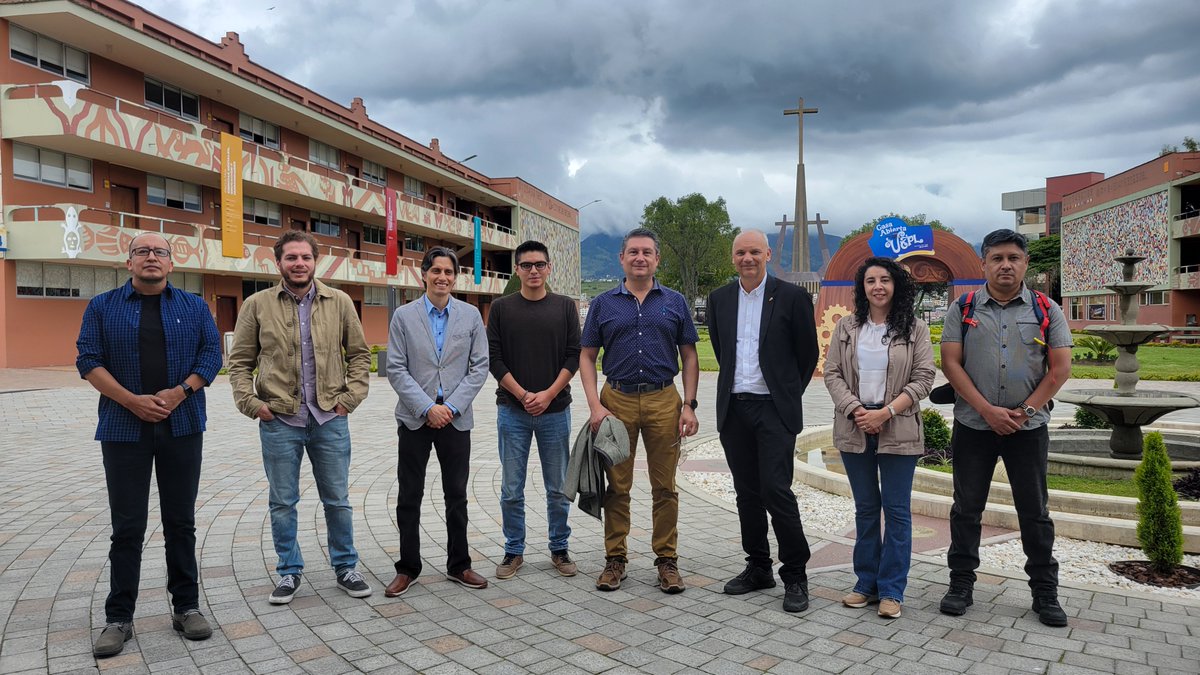 iDRHICA's tweet photo. 🌐En el "Simposio Ecuatoriano - Alemán: Ecología de los bosques lluviosos y secos del sur del Ecuador" de la @utpl, participó una delegación de #iDRHICA y del Programa de Mentoría para Mujeres Científicas (PROMEMCI) con el apoyo del @Investiga_UDC. https://t.co/k4CK045jgx