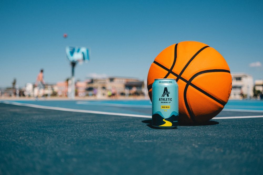 Arizona, Marquette, or Illinois...   Any of those will work!  

#marchmadness #nabeer #athleticbrewing