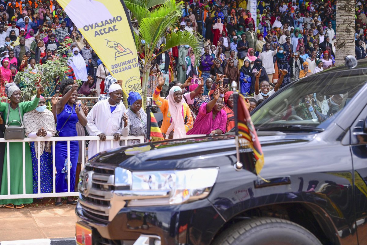 Yoweri K Museveni tweet media