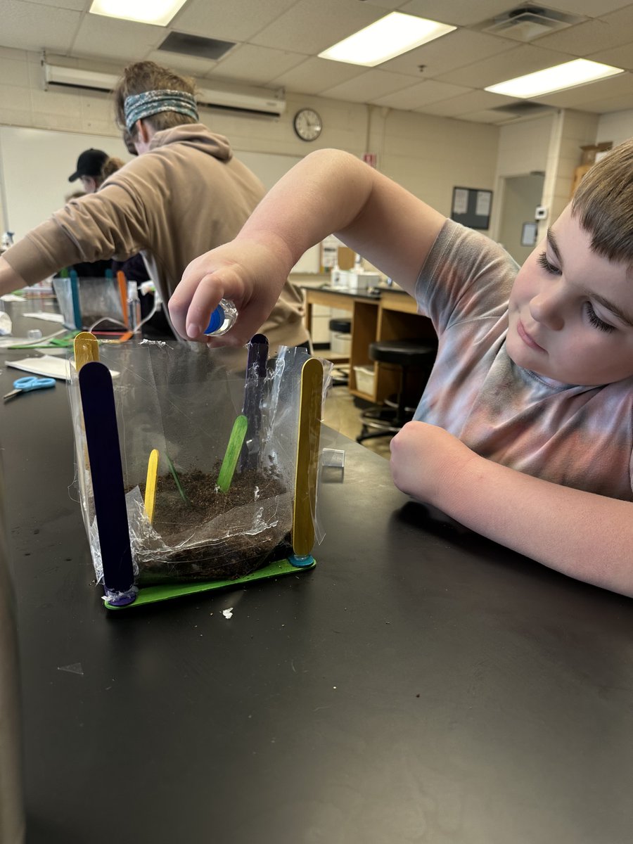 Youth Outreach in STEM tweet media