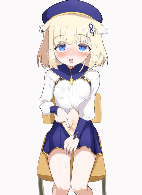 はぴはぴで座ってるだけです… 