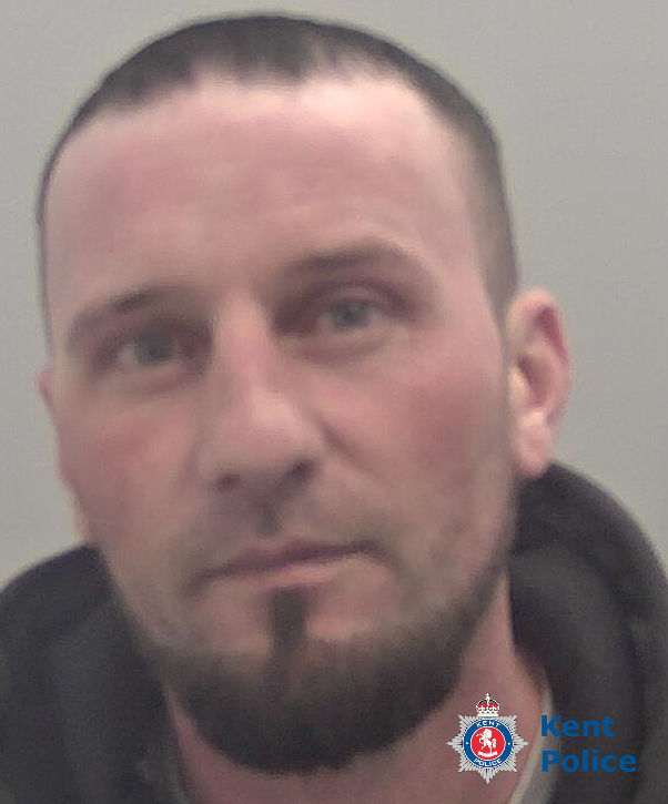 A violent rapist who beat and strangled a woman in #Rochester has been sentenced to almost 15 years in prison. Teodor-Alin Pirvu subjected the victim to a prolonged and terrifying ordeal, after luring her to his home last year. kent.police.uk/news/kent/late…